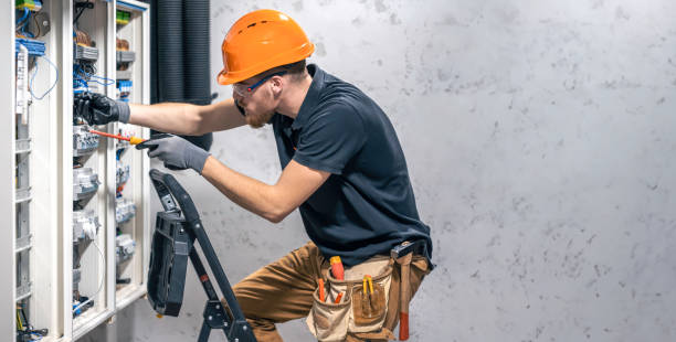 Best Industrial Electrical Services  in Delcambre, LA